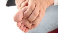 أسباب الحكة في باطن القدم أسباب الحكة في باطن القدم