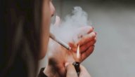 كيف يؤثر التدخين على صحة الفم؟