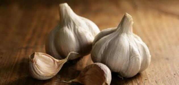 الفيتامينات والمعادن الموجودة في الثوم