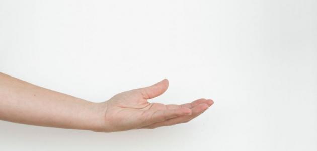 مرض كينبوك: الأعراض والأسباب والعلاج