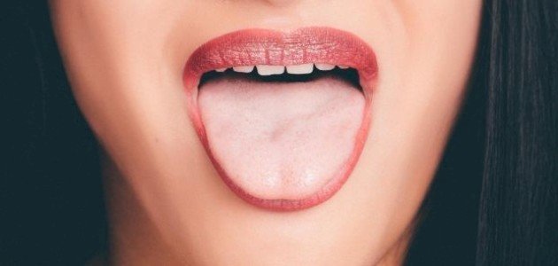 حبوب اللسان: ما سببها؟