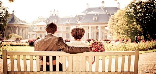 أيهما أكثر سعادة: الأعزب أم المتزوج؟
