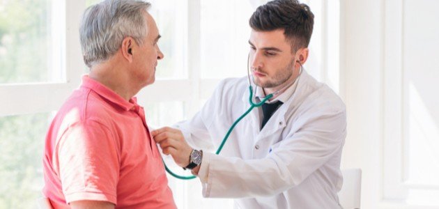 علاج مرض القلب الإقفاري: هل الإسبرين هو الحل؟
