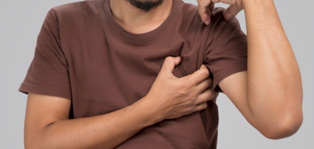ألم في الإبط بدون انتفاخ: الأسباب وكيفية العلاج